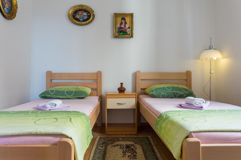 Azra Dubrovnik