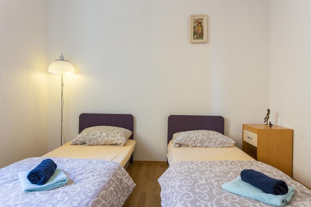 Azra Dubrovnik